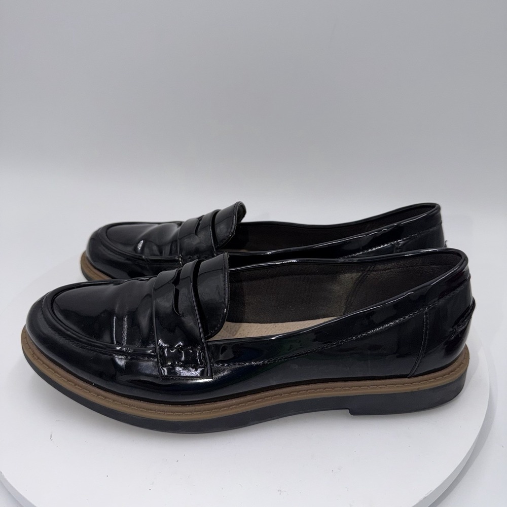 Clarks Womens Raisie Arlie Patent Penny Loafer Size 6.5M Leather Shoe Lug Sole